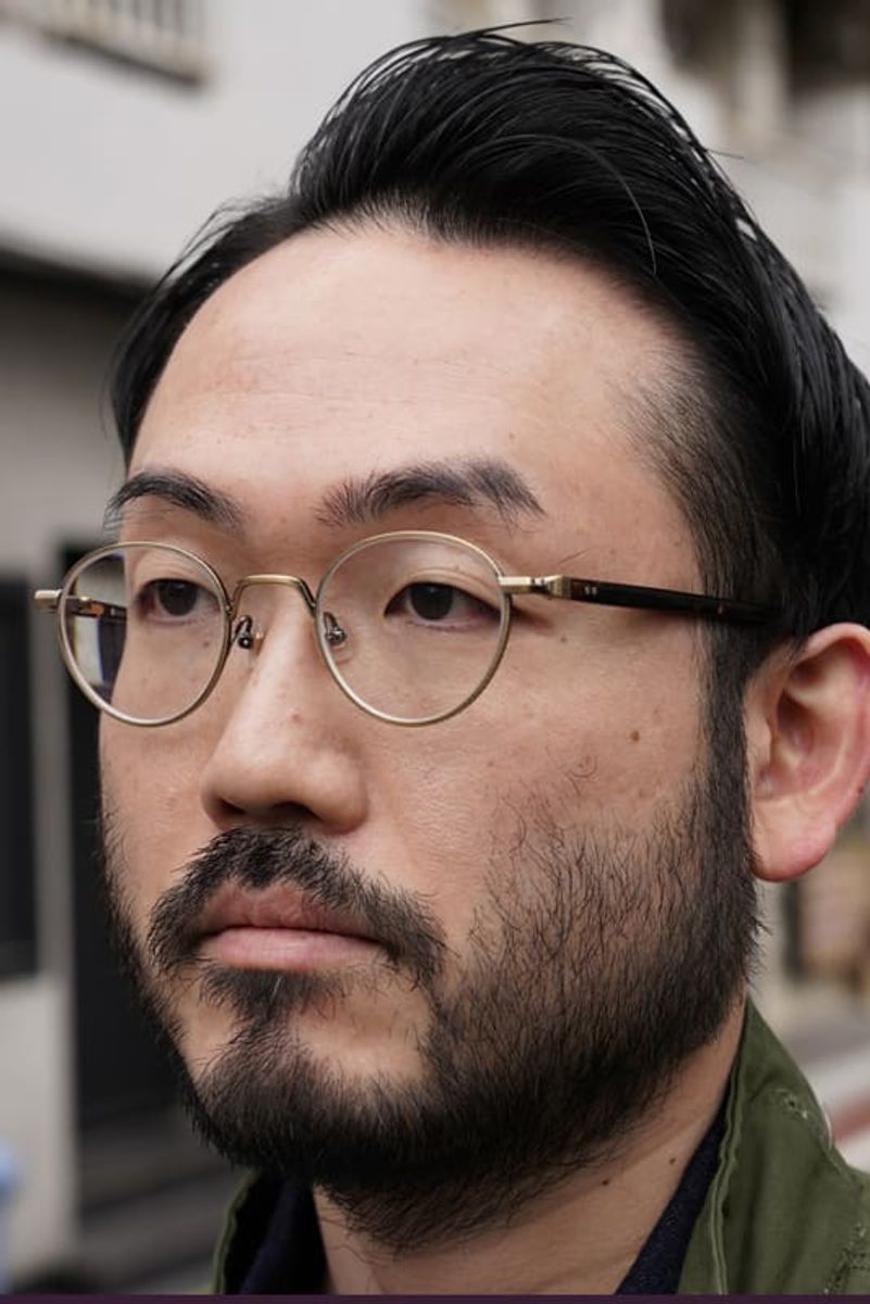 古着のM-65の味わいで、シンプルなユニクロを包み込む 黒川陽介 2枚目の写真