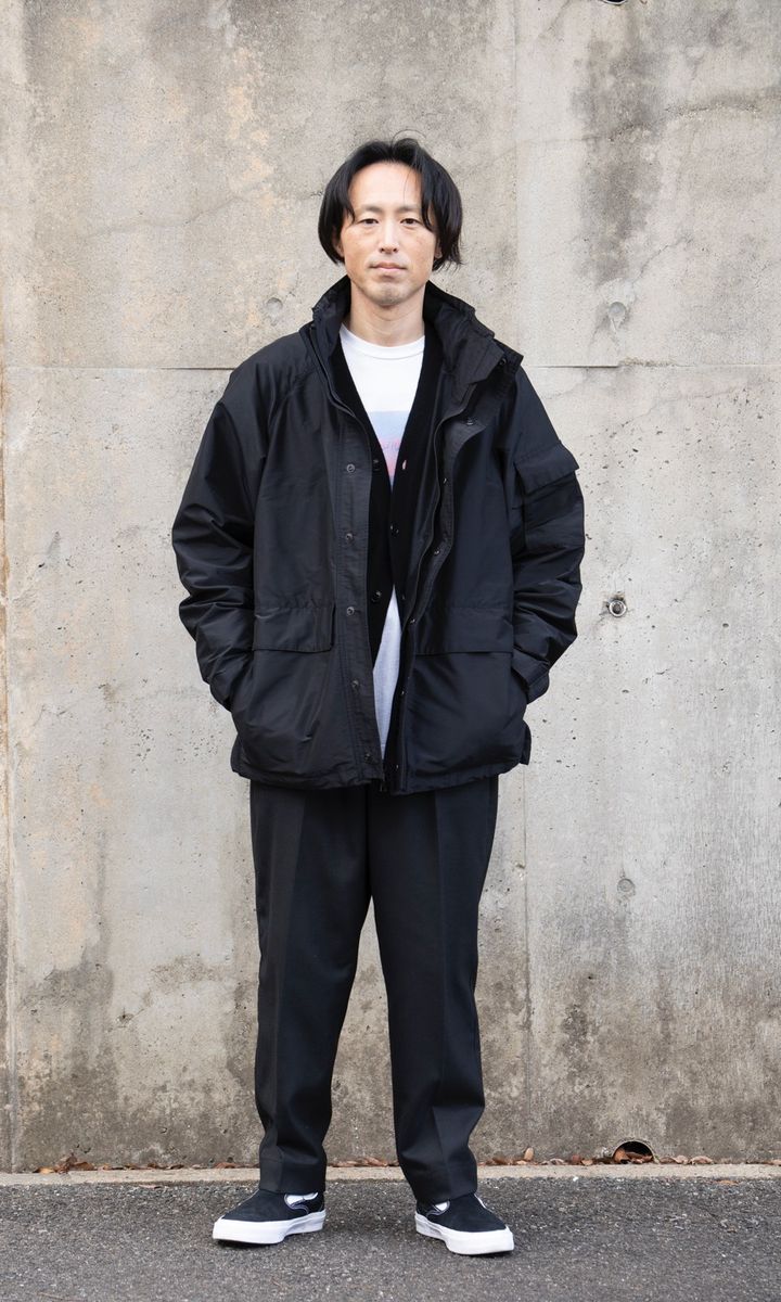コットンシルクのブルゾンにカシミアのカーデ、黒は素材にこだわる 多田真文