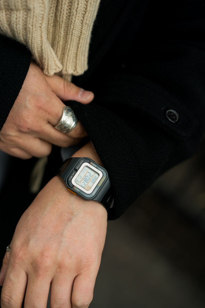 気の利いた小物と一緒に、古着のコートで過ごす休日 千葉一孝 6枚目の写真