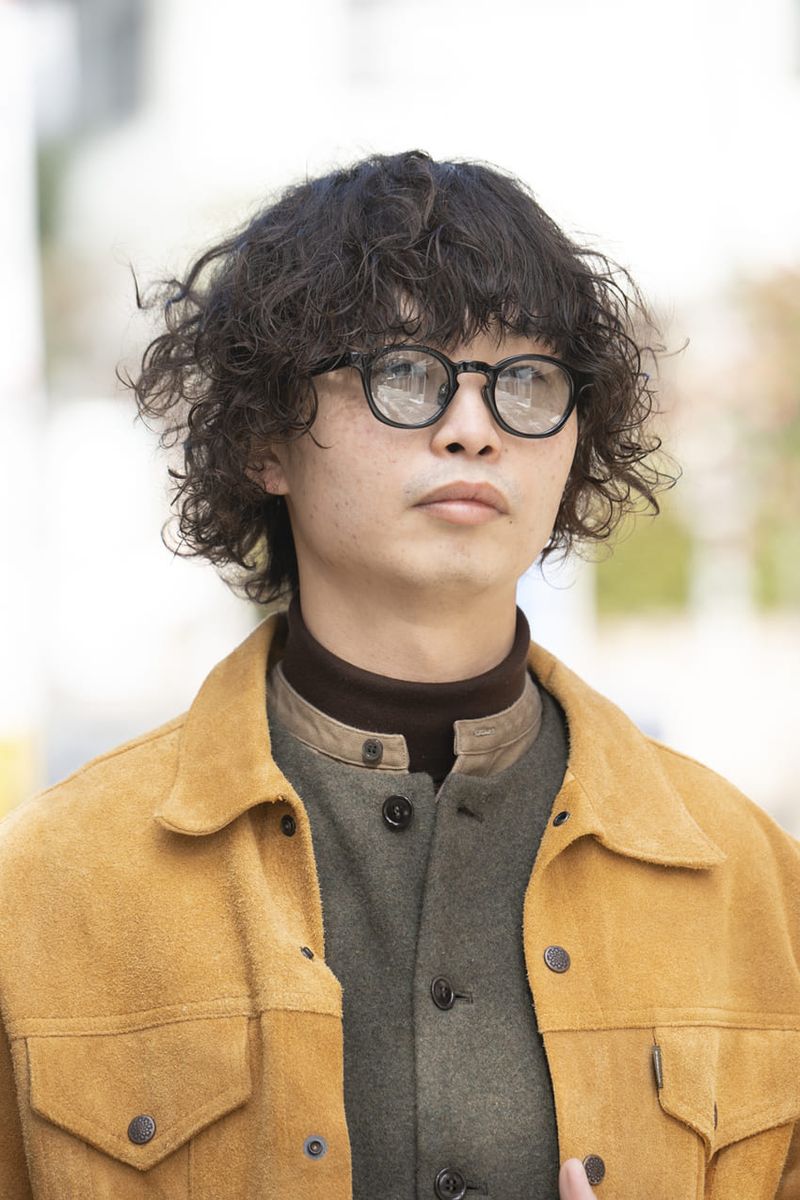 スエードJKも革靴も引き立てるデニムコーデ 向井裕太郎 2枚目の写真