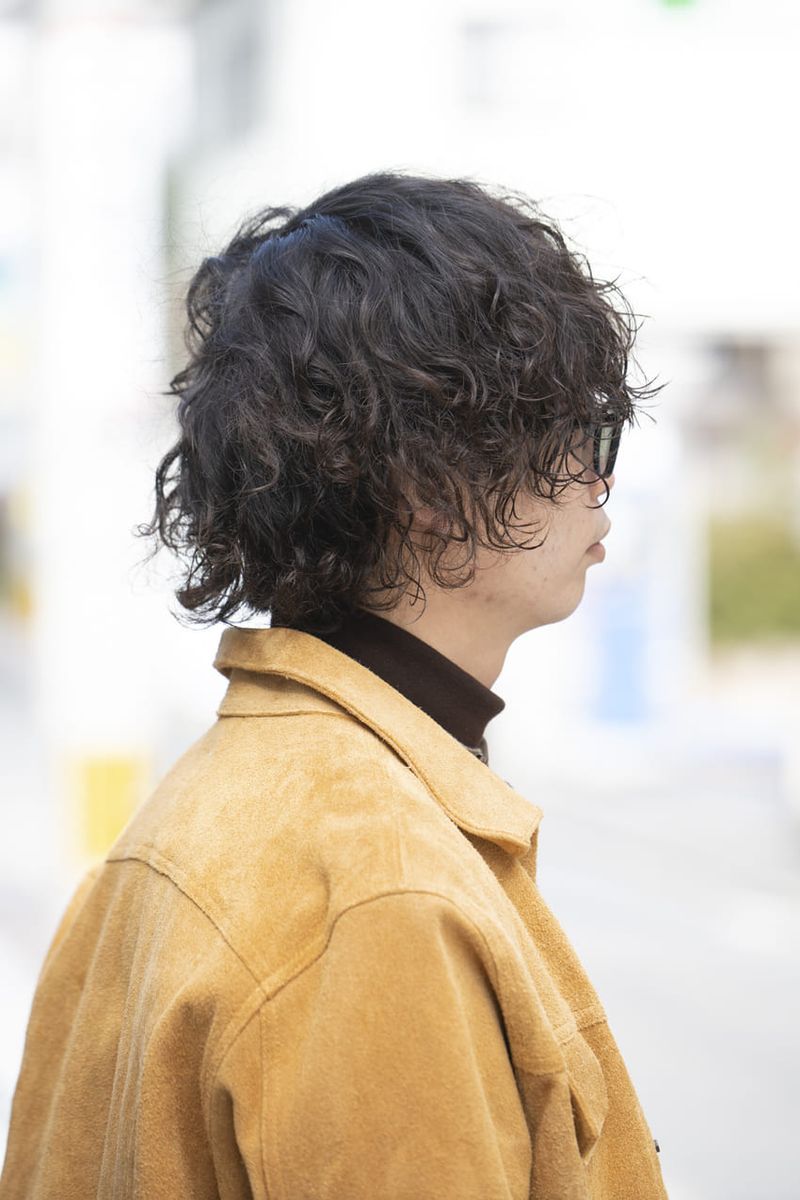 スエードJKも革靴も引き立てるデニムコーデ 向井裕太郎 3枚目の写真