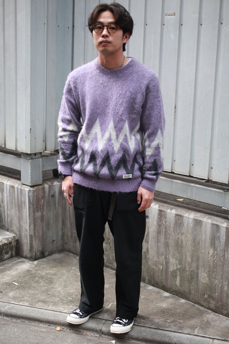 パープルのモヘアニットに、ローテクスニーカー。自然体な感じがイイ！ 内海大暉