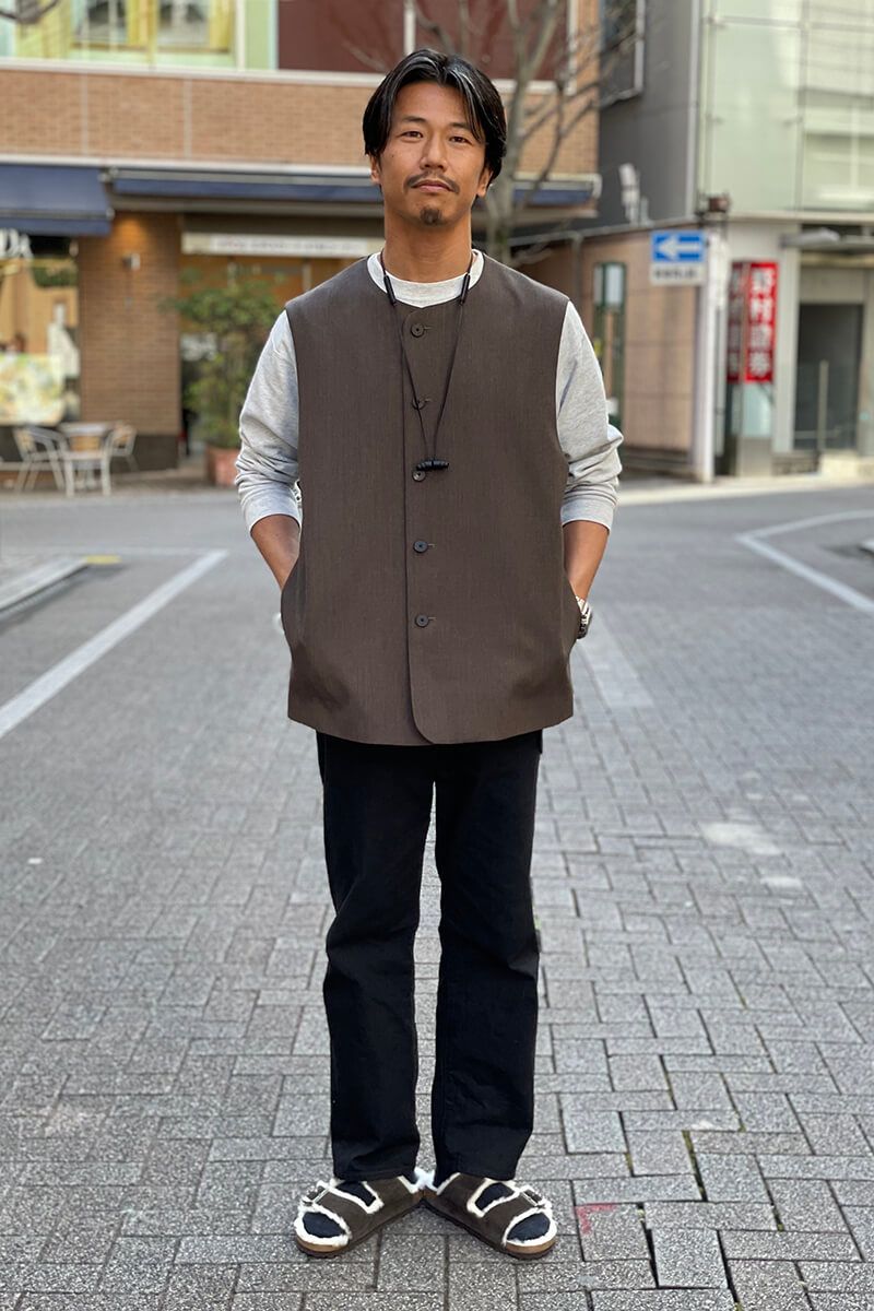 印象決めるベストがポイント！ 色合わせしたサンダルもGOOD 兵庫裕太