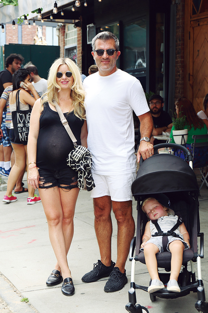 コントラストなNYファミリーの休日コーデがカッコよすぎる グレゴリー