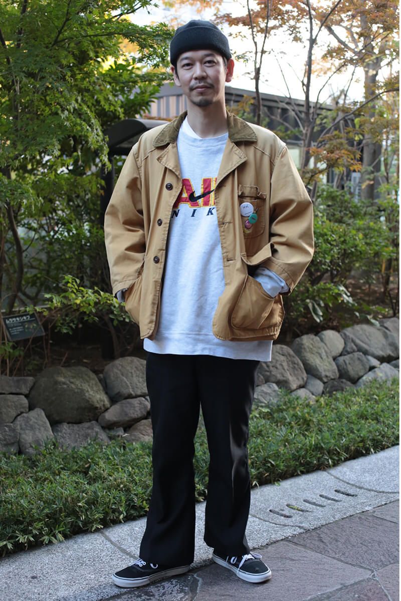 古着を缶バッジでカスタム、自由に服を楽しむ40代って素敵だ！ 笠原徹也