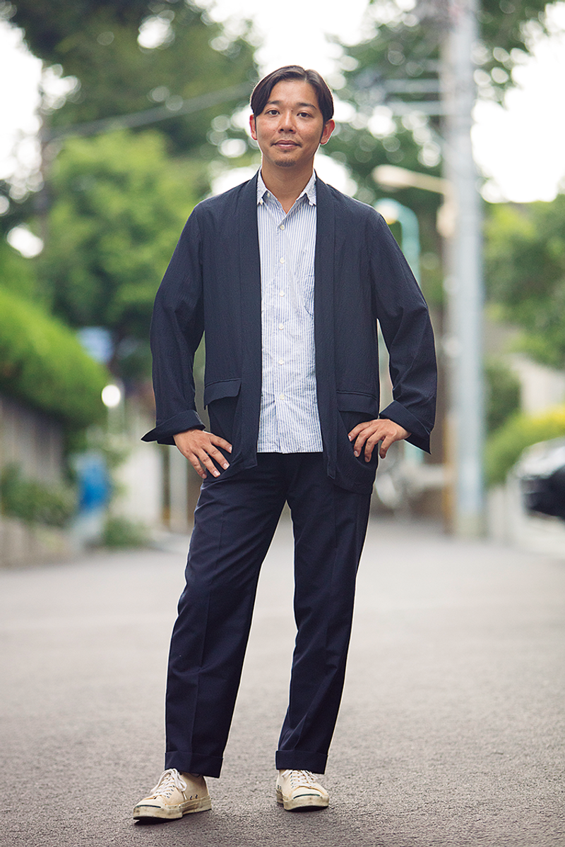 何気ないオールネイビー？ いや、和物ジャケットの着こなしに注目！ 「サンカッケー」デザイナー尾崎雄飛