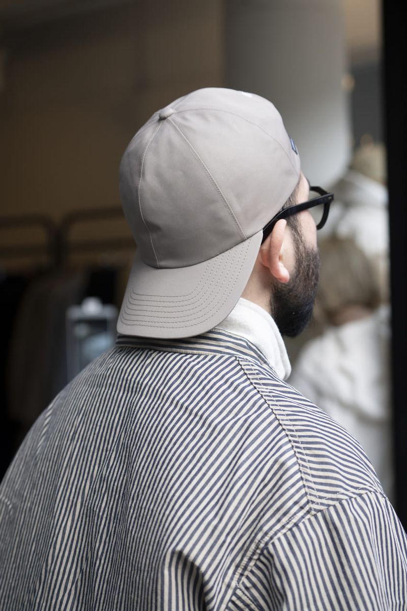 アースカラーに包まれた、一歩先ゆくトータルコーデ 大嶋篤史 3枚目の写真