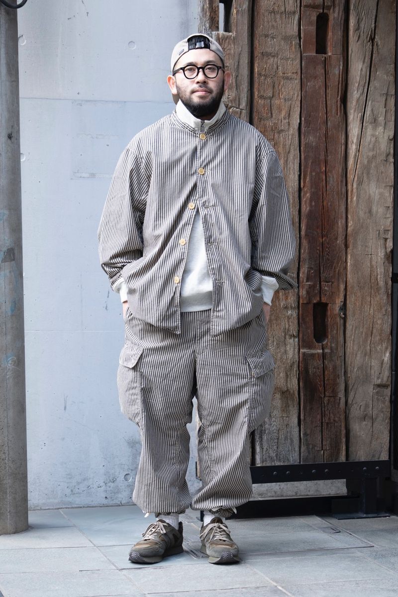 アースカラーに包まれた、一歩先ゆくトータルコーデ 大嶋篤史