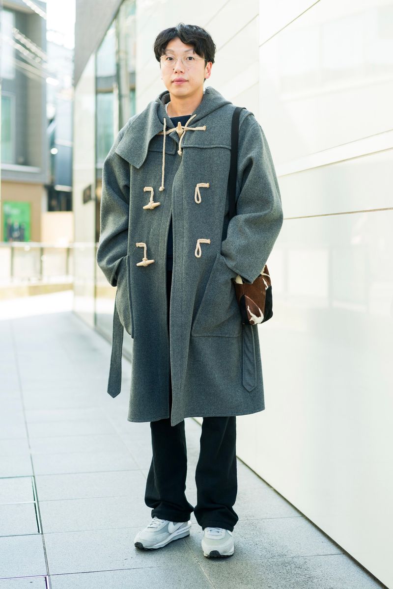 大人のダッフルコートは、色選びにこだわりたい 川上遼平