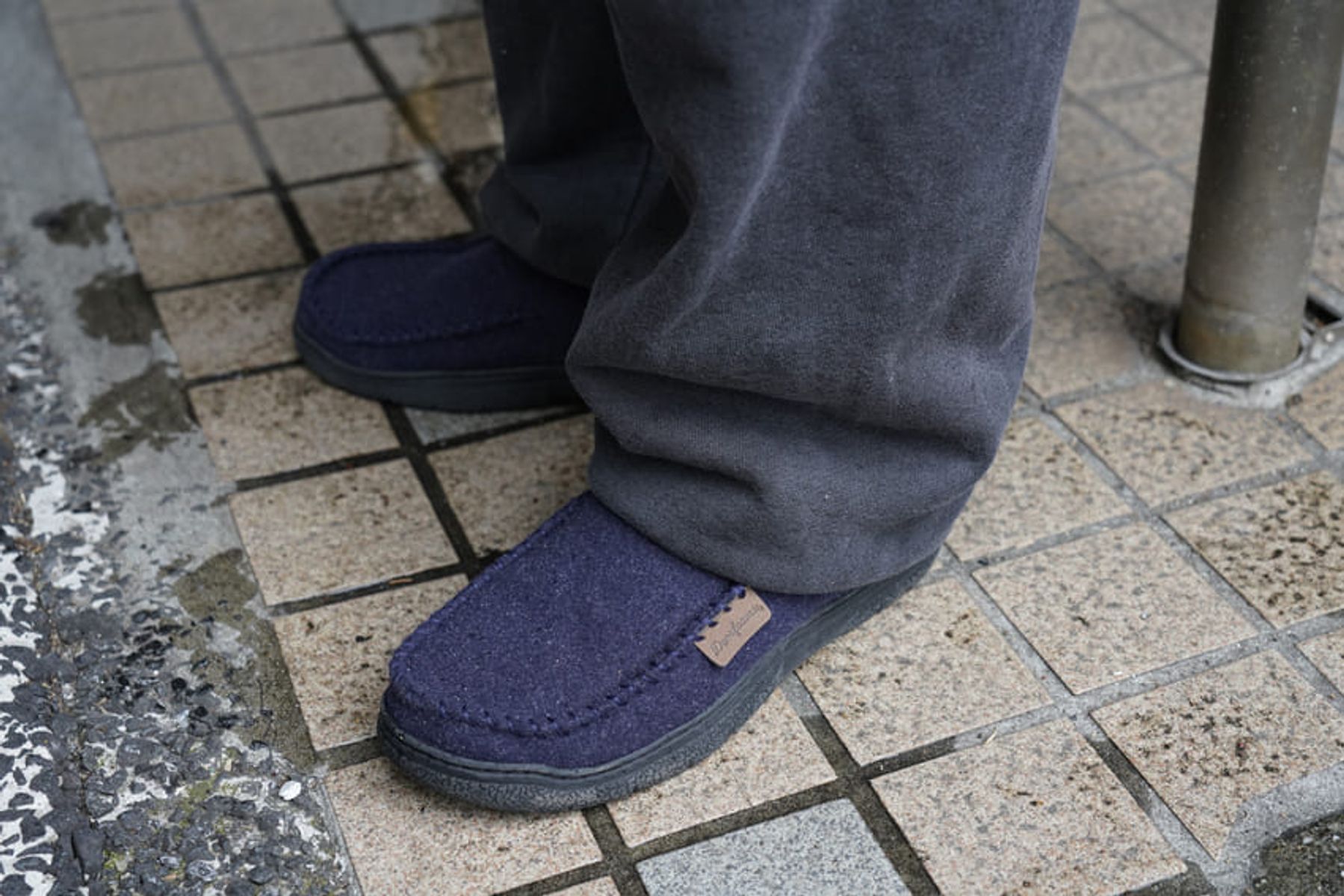 ピリッと効かせた、赤ニットキャップのアクセントが秀逸 宮崎達也 3枚目の写真