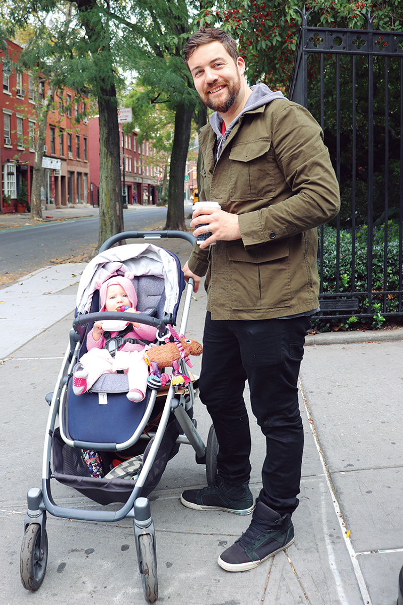 ニューヨークらしい、好印象な親子のコントラスト トーマス