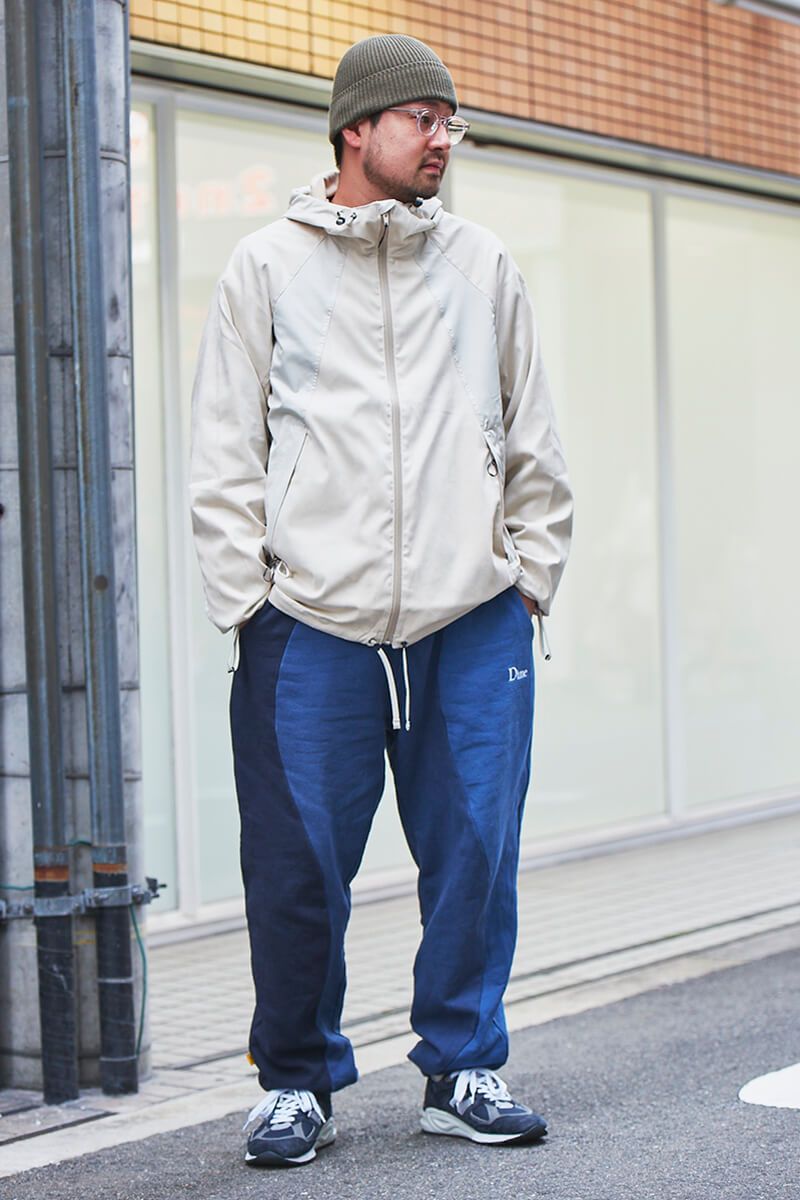 パンツの生地切り替えで、雰囲気のあるストリートスタイルに 橋口陽祐