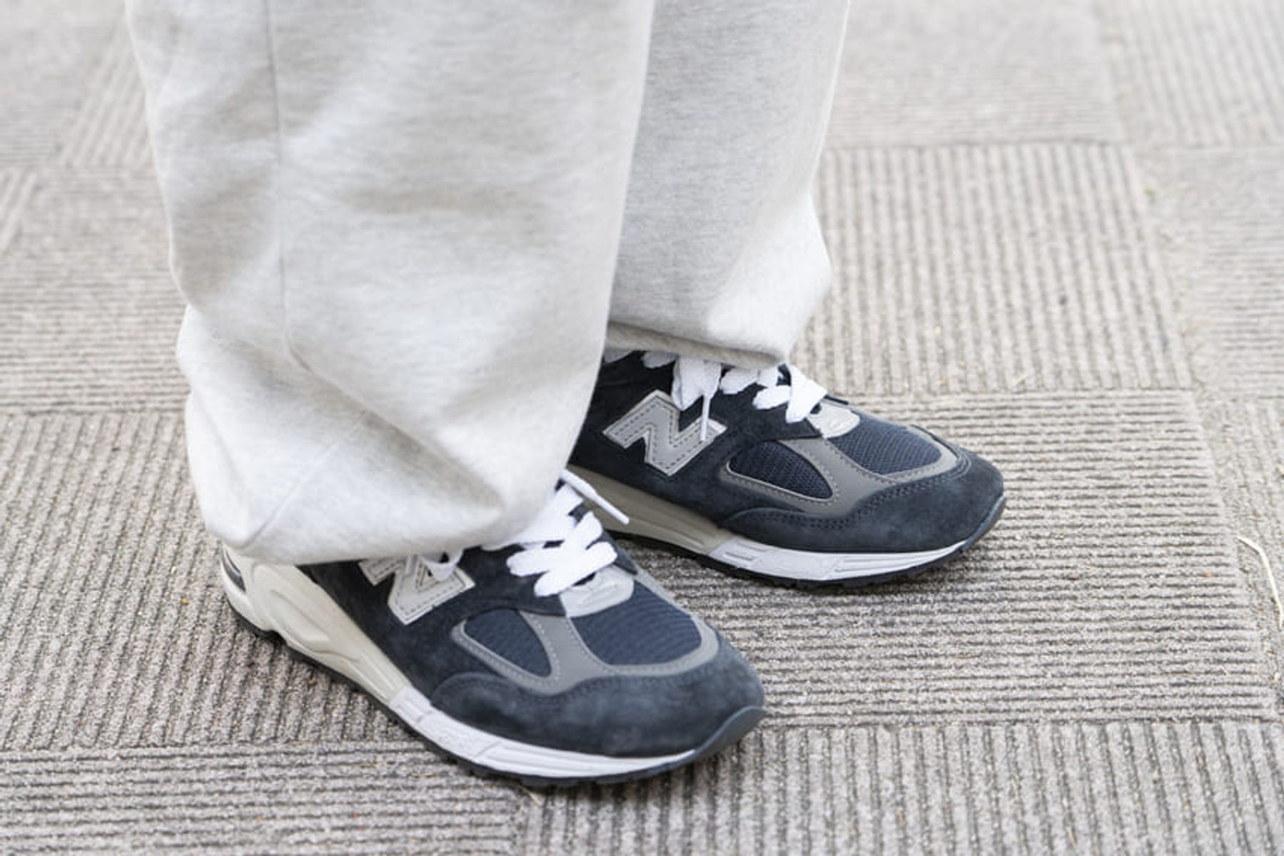 一枚で主役を張れる、大きめタータンシャツの真価を見よ 諸藤陽一 7枚目の写真