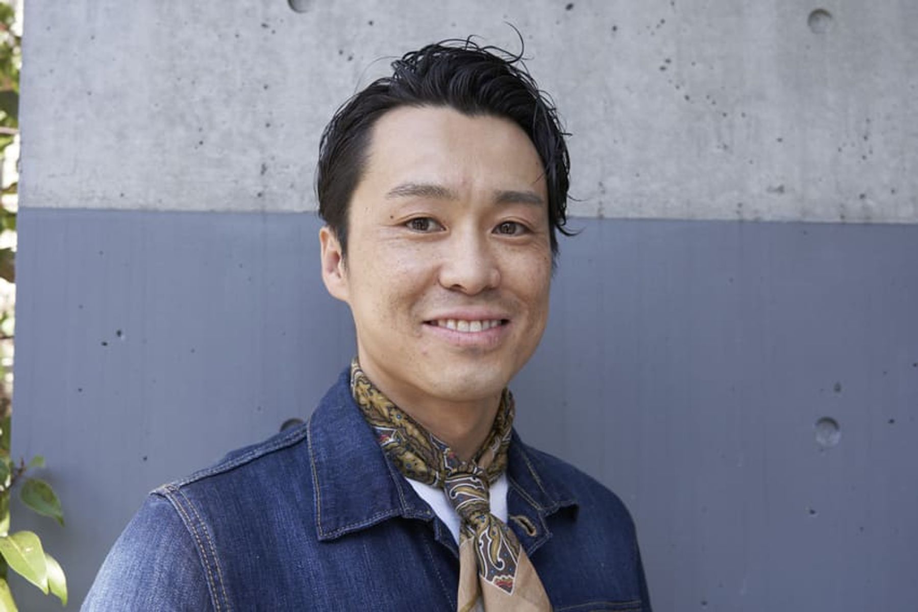 優しい人柄が滲み出る、オーセンティックな着こなしが◎ 前田貴成 3枚目の写真