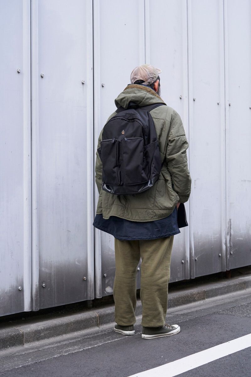 全身ミリタリーカラーで示すブレないスタイル 渡部悠輝 9枚目の写真