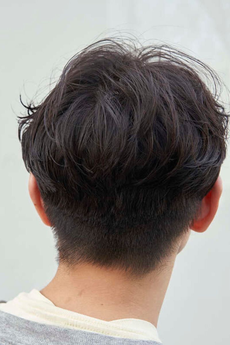 スウェットの絶妙なサイズ感！ グレー×オレンジの配色も◎ 庄内貴史 4枚目の写真