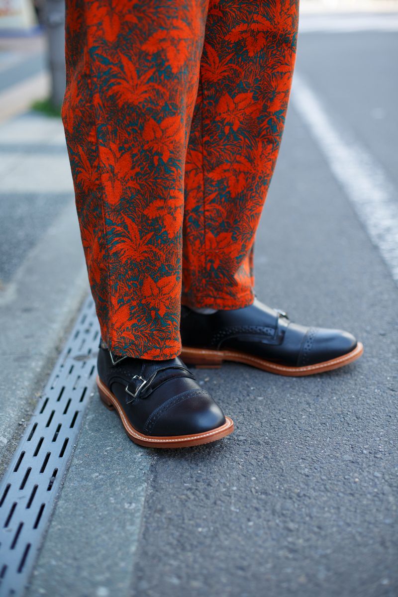 春コーデに咲き乱れる、柄パンツの華やぎに刮目せよ 大内保幸 3枚目の写真