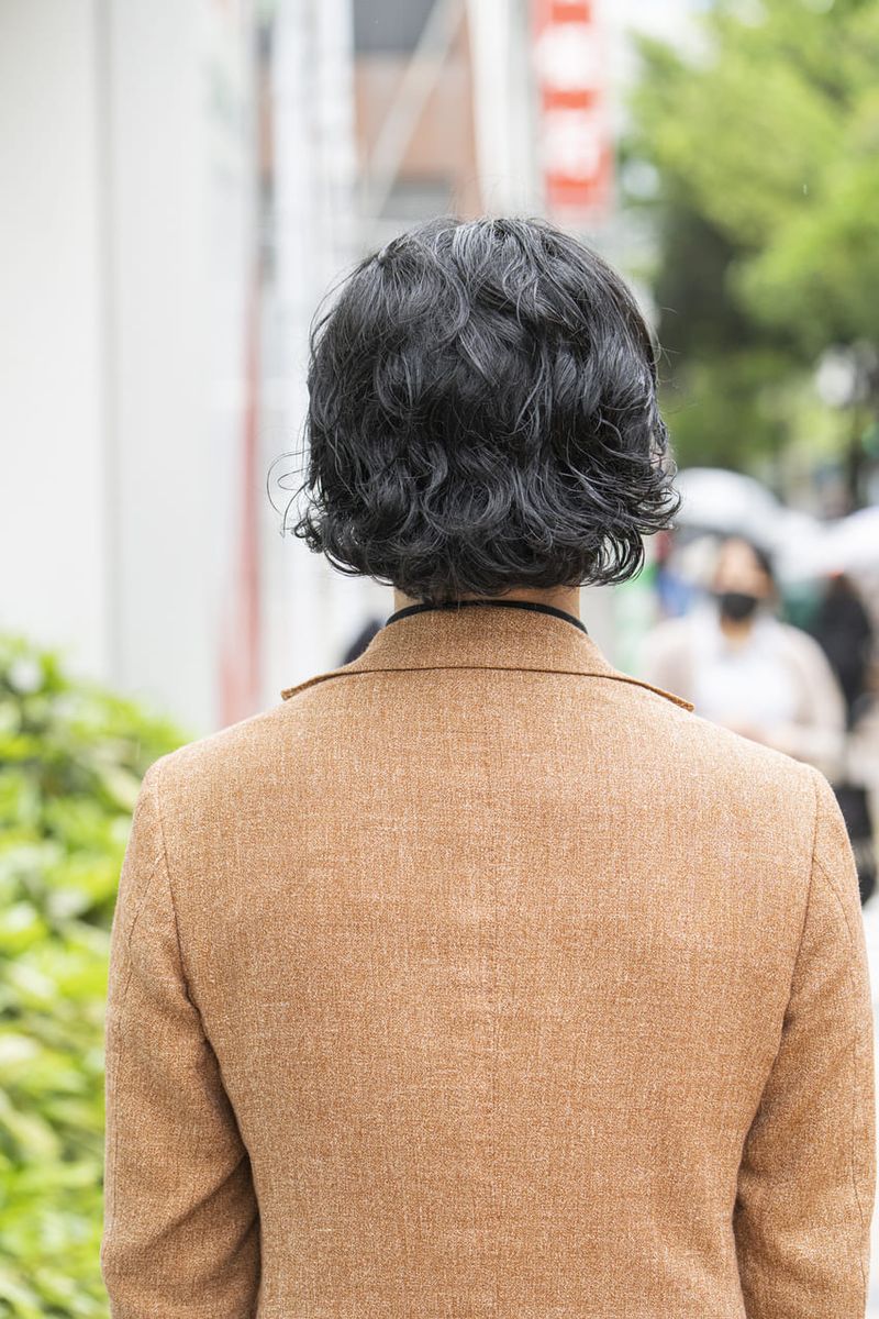明るい色のジャケットで春らしさを満喫 野口将誠 5枚目の写真