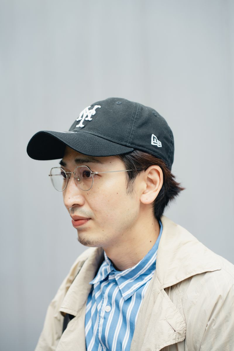 落ち着いた雰囲気のデイリースタイルに、キャップで洒落感をプラス 鶴西真司 2枚目の写真