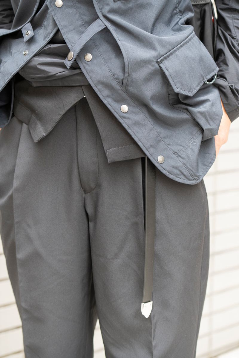 蔓延したブラックコーデとひと味違う、洒落者の着こなし 吉田 努 5枚目の写真