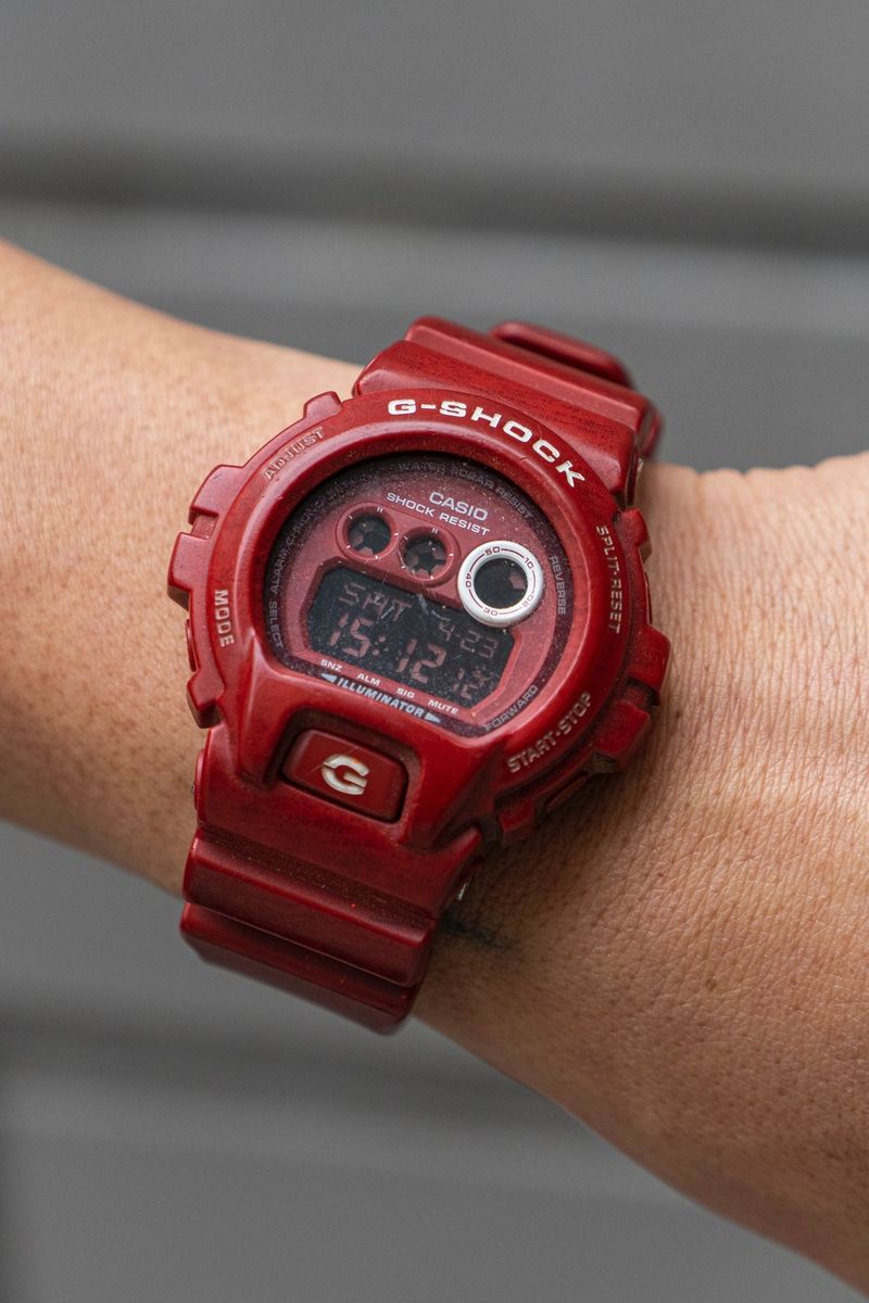 蔓延したブラックコーデとひと味違う、洒落者の着こなし 吉田 努 6枚目の写真