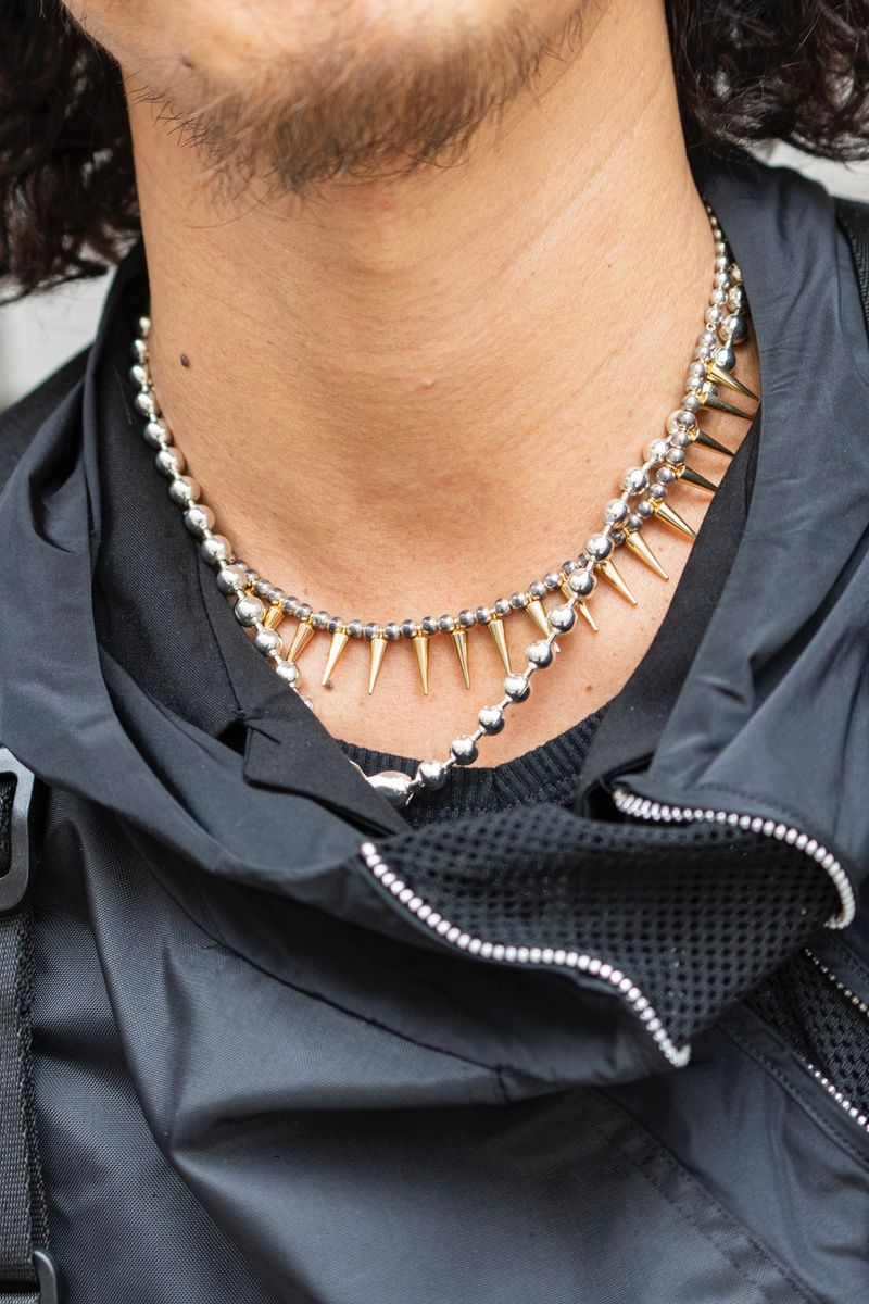 蔓延したブラックコーデとひと味違う、洒落者の着こなし 吉田 努 3枚目の写真