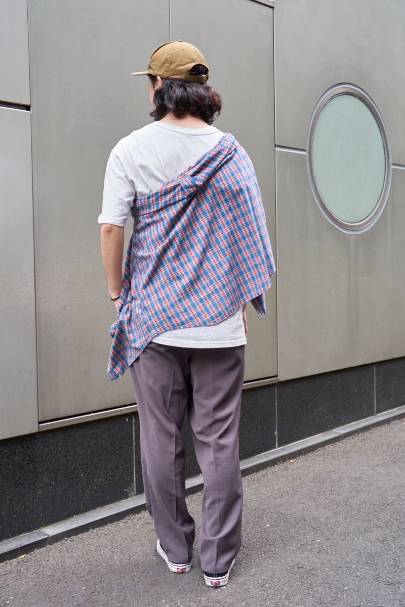 シャツのたすき掛けでコーデを手軽にアレンジ 髙木竣太 2枚目の写真
