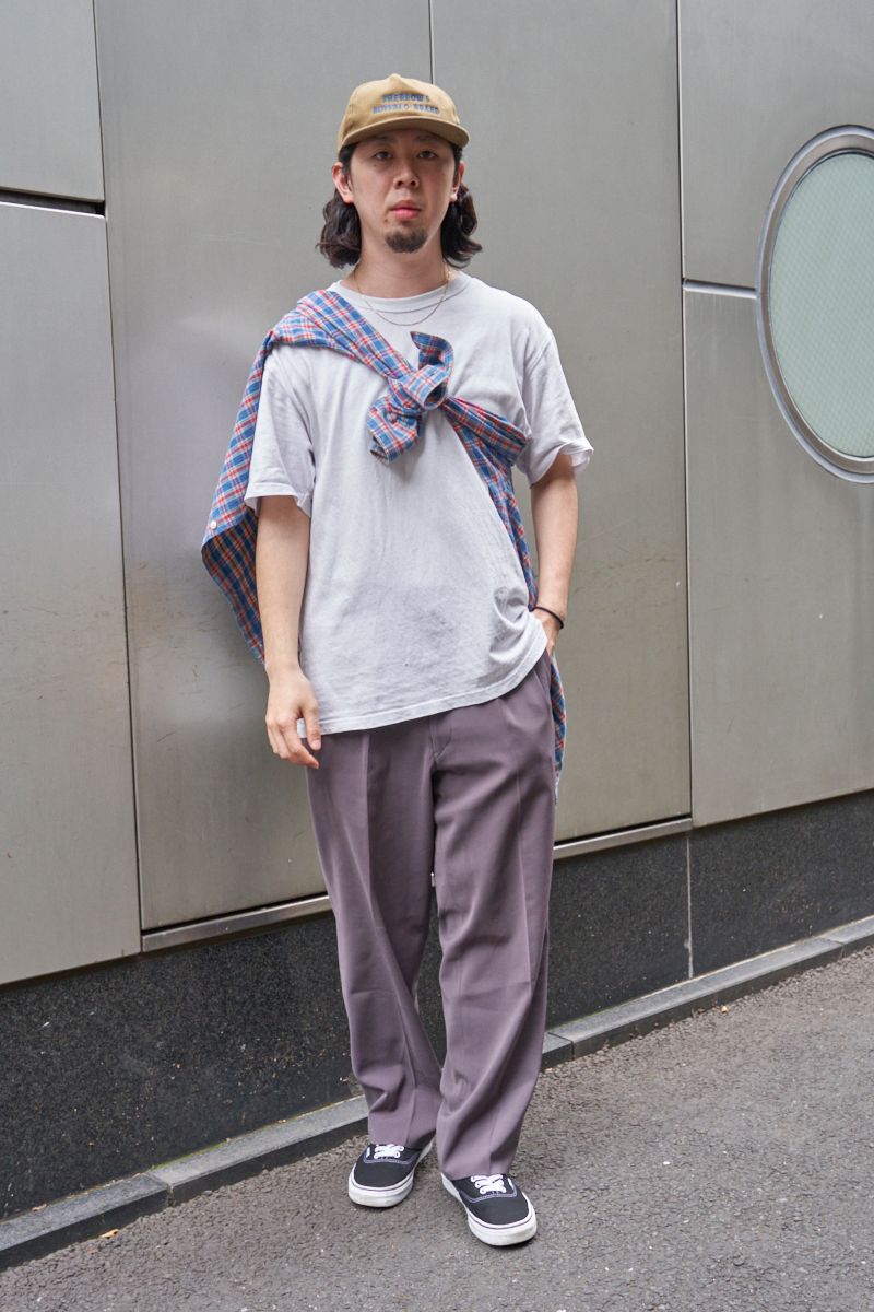 シャツのたすき掛けでコーデを手軽にアレンジ 髙木竣太