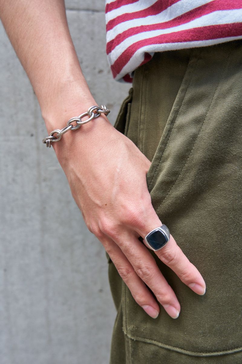 定番ボーダーで作る大人男子の初夏コーデ 小島峻介 10枚目の写真