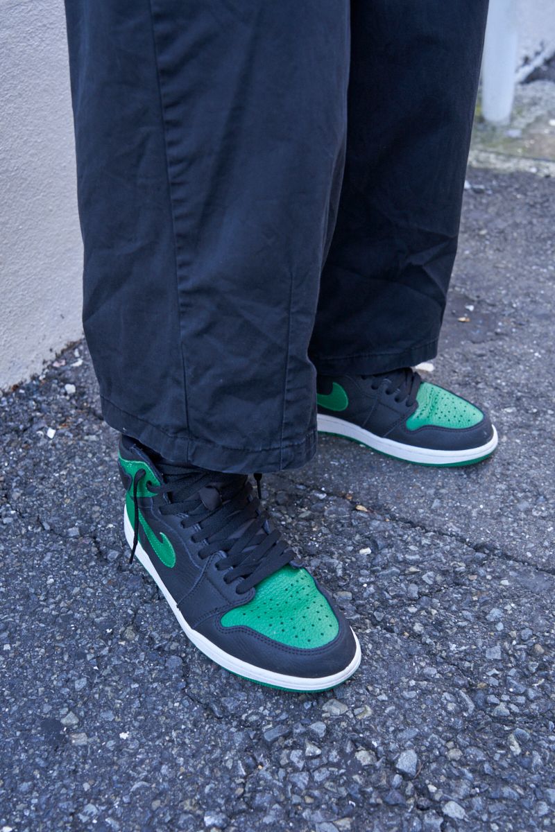 スニーカー中心の日。足元は緑のジョーダンⅠ 荒畑達也 8枚目の写真
