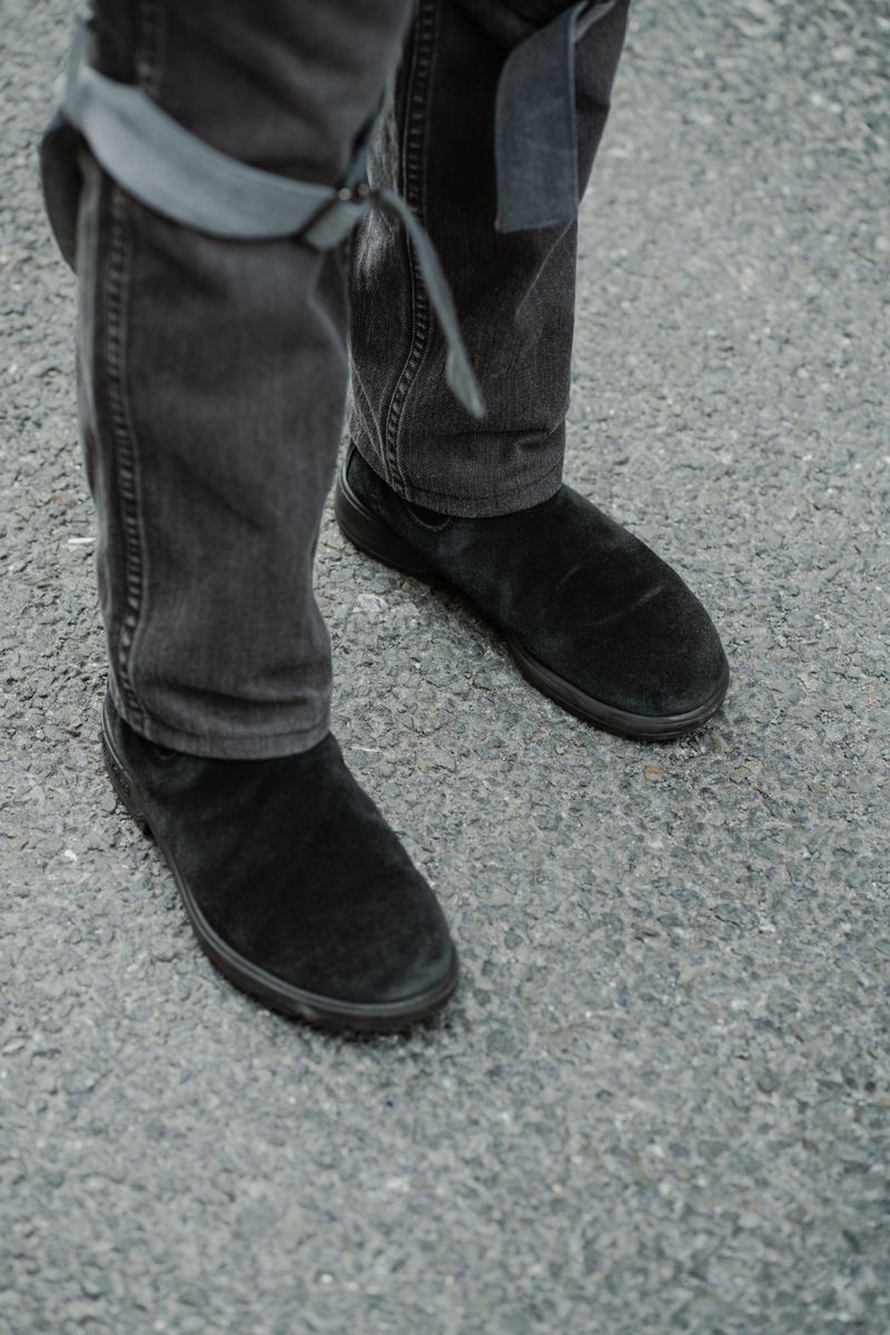 本日の主役はこだわり抜いたリメイクパンツ 西 京之介 6枚目の写真