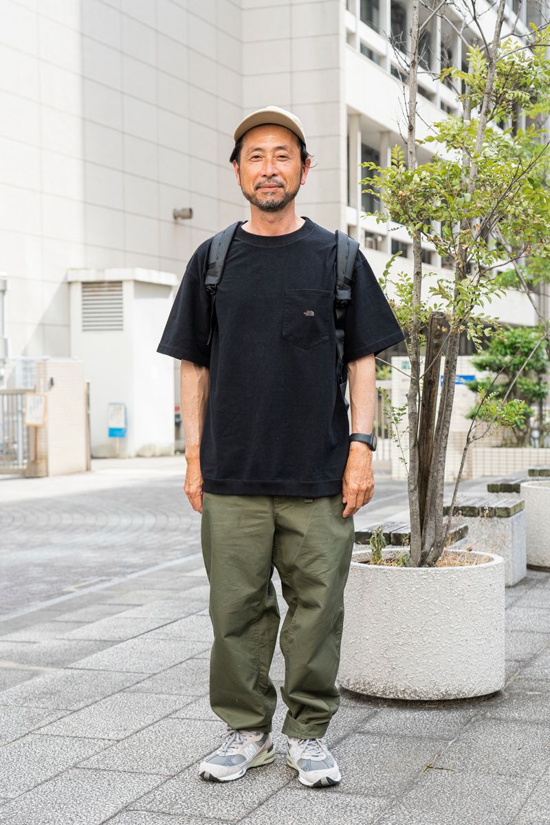 黒Tとカーゴパンツのタイムレスな大人カジュアル 森田健一郎