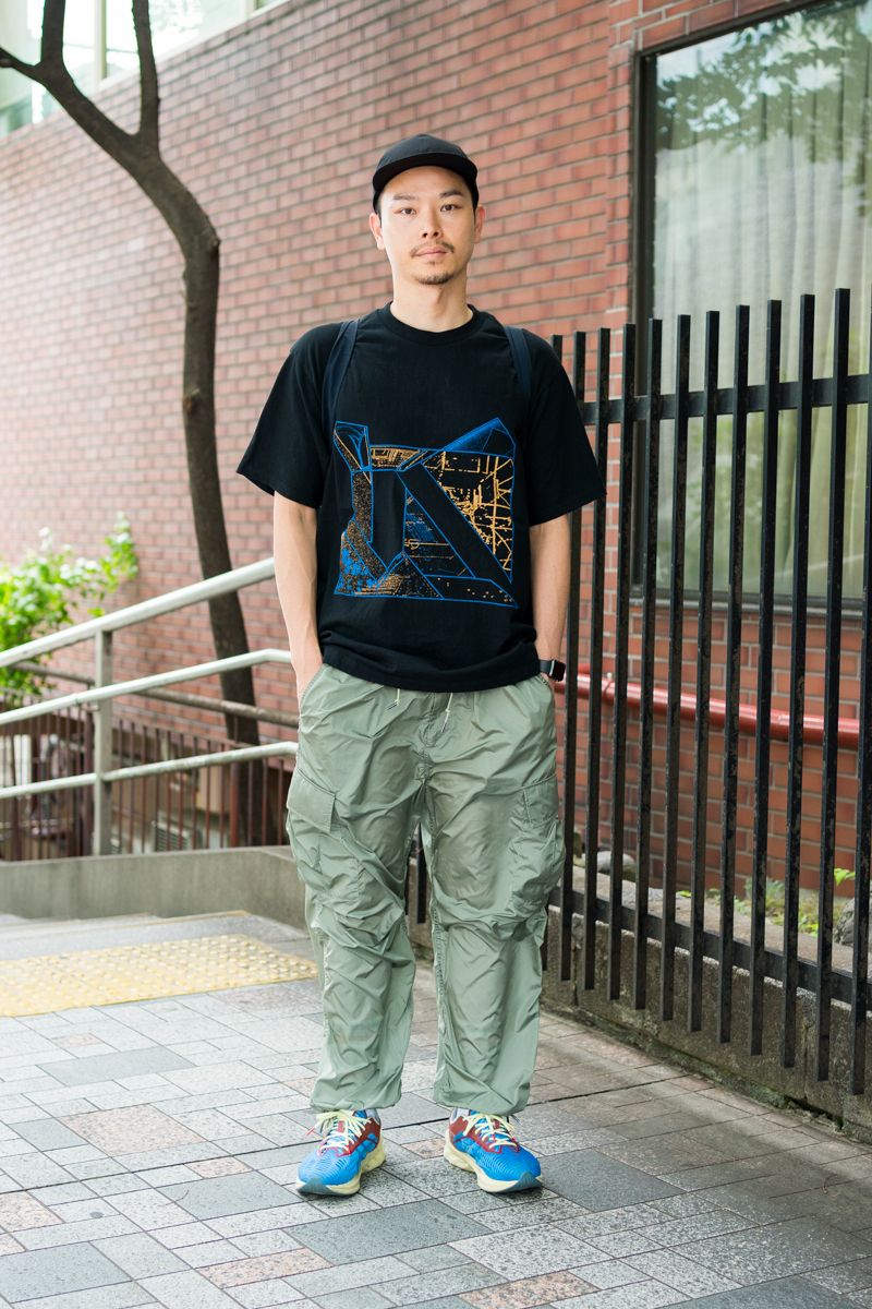 ナイロンのカーゴパンツは軽〜い履き心地 近藤慎之介