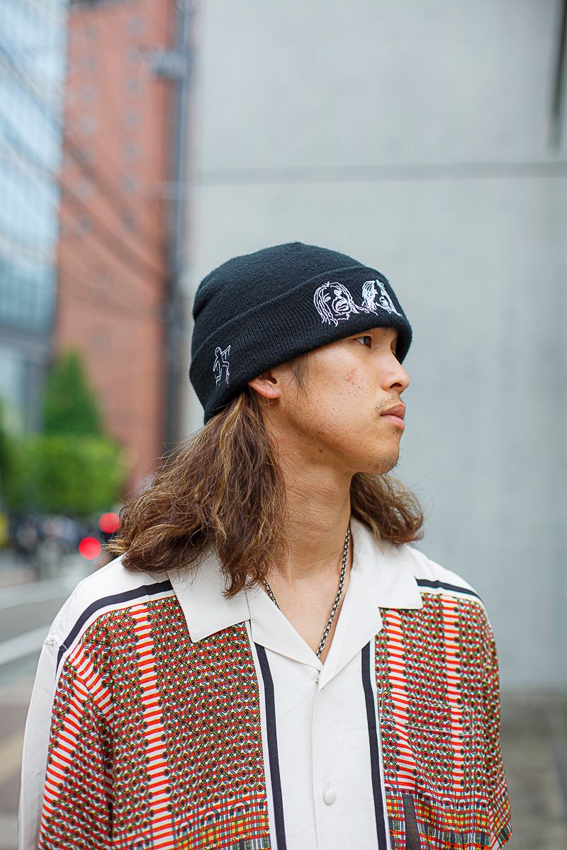 柄シャツをゆるデニムでストリートに着こなす 和田紘樹 2枚目の写真