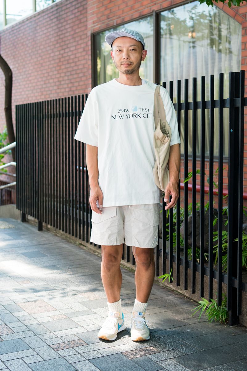 淡い色とストライプ柄の爽やかな着こなし 藤沼 純