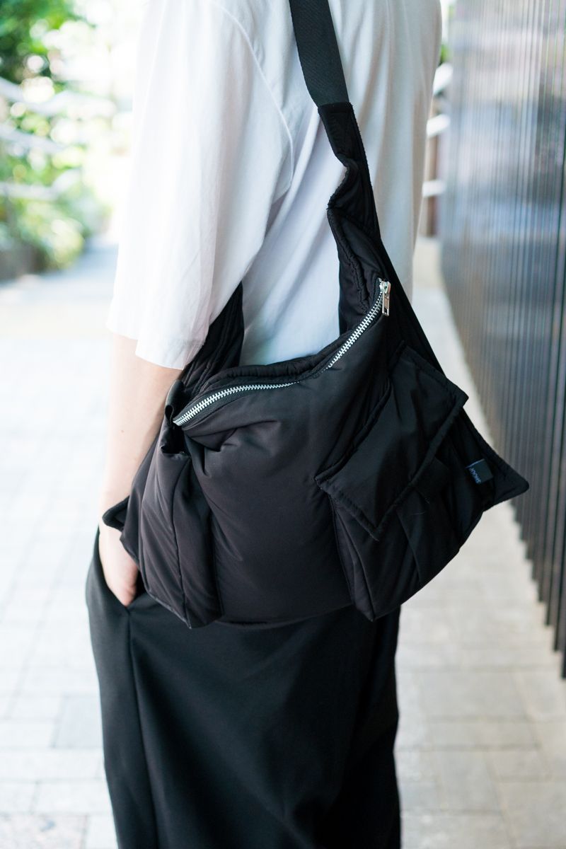 ゆるいサイジングで'90年代スタイル風に いとう 5枚目の写真