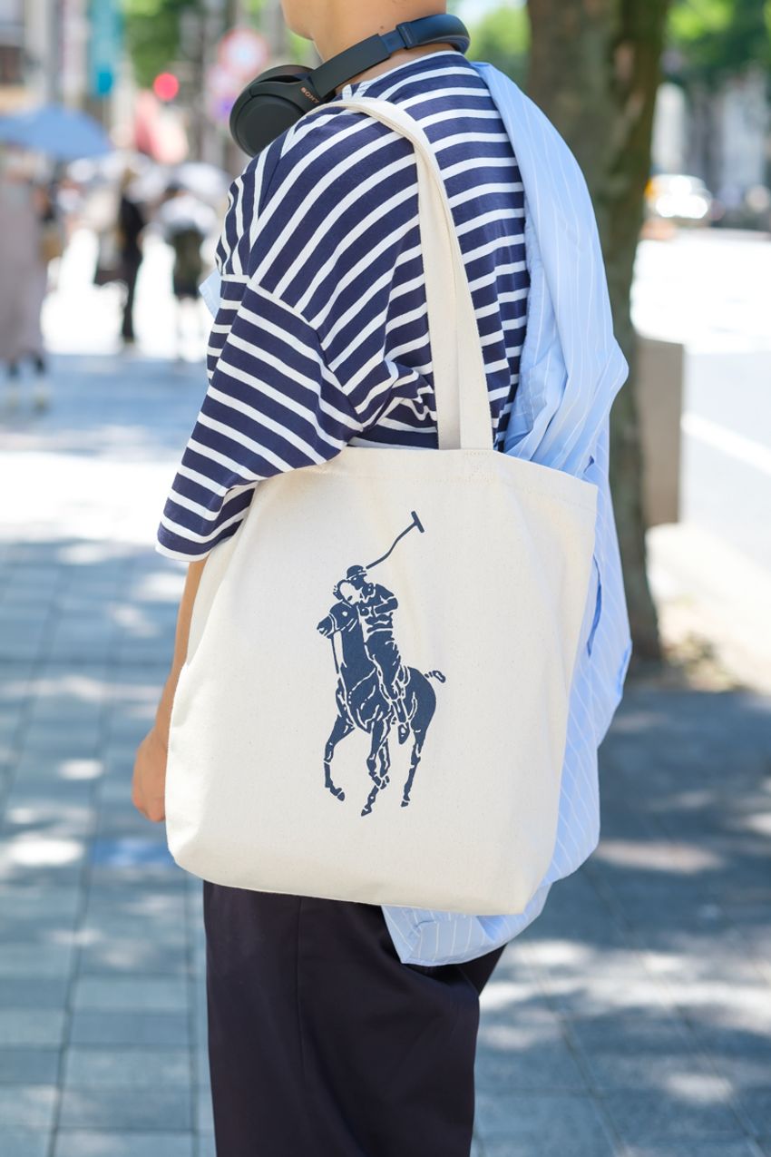 シャツは「たすき掛け」で洒落るべし！街角で見つけたアクセント上手たちをスナップで - 7枚目の画像