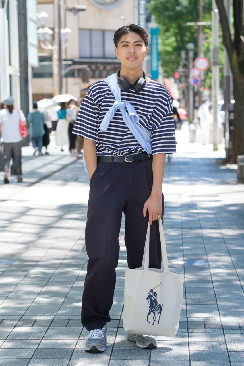 シャツは「たすき掛け」で洒落るべし！街角で見つけたアクセント上手たちをスナップで - 5枚目の画像