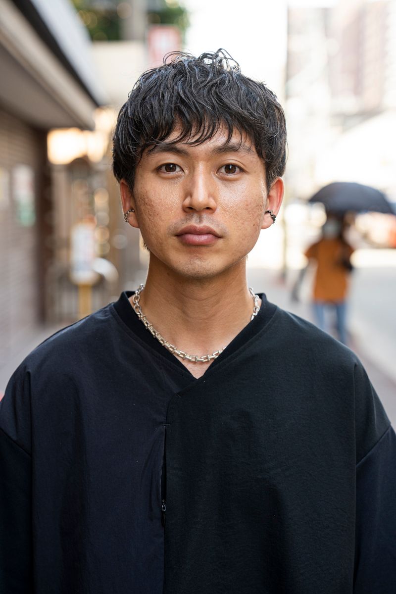 シルバーアクセ×ブラックコーデが好相性 山口貴士 2枚目の写真