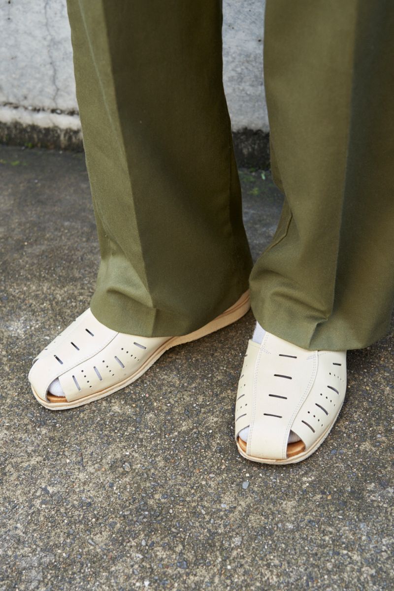 柄シャツ＆グルカサンダルでトレンドを意識 大嶺海斗 5枚目の写真