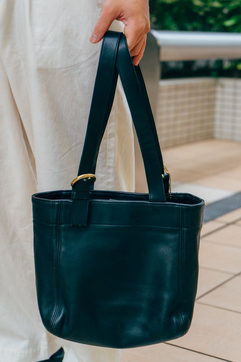 日焼け肌×白コーデは夏おしゃれの醍醐味 藤井南翔 3枚目の写真