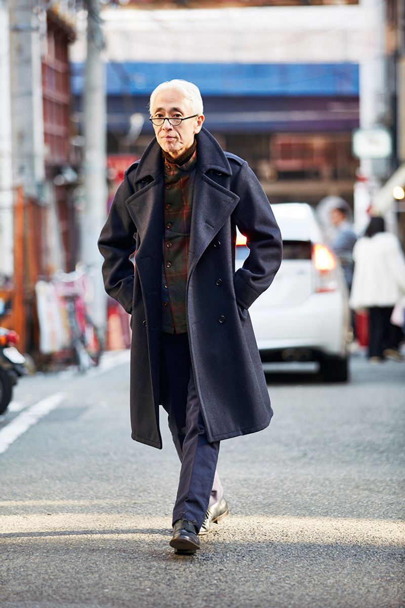 控えめな個性はコートの下にあった 福島 俊也