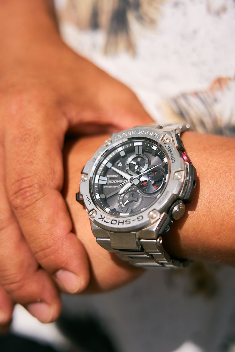 珍しい金魚の総柄シャツで暑い日も涼しげに 加藤茂行 3枚目の写真