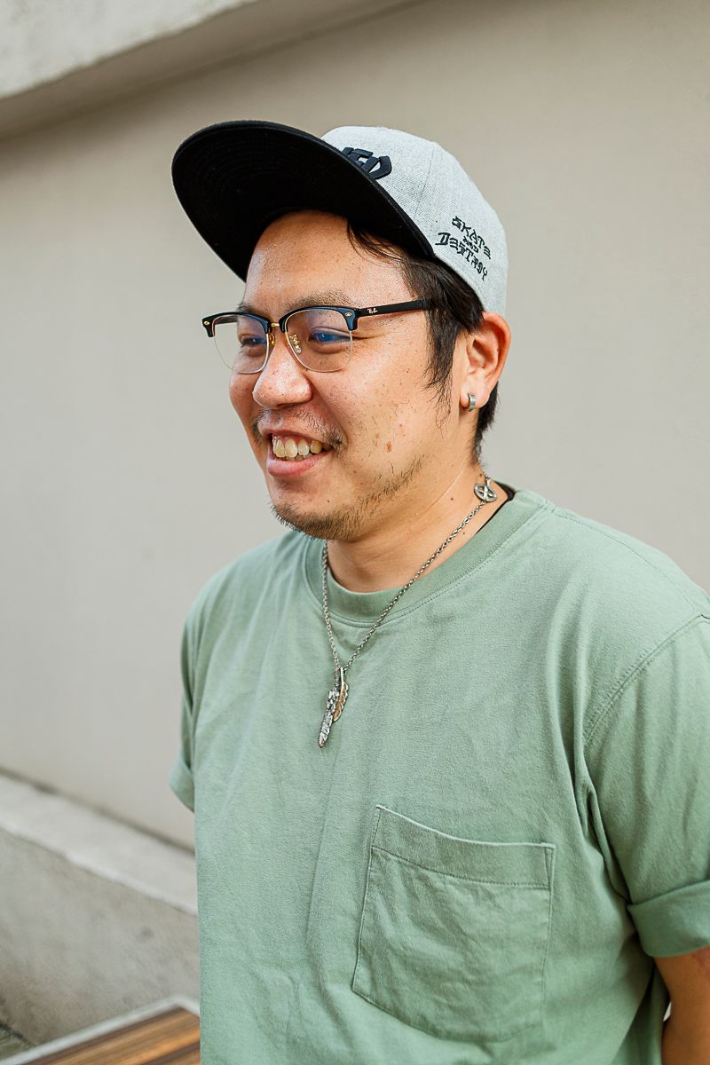 サンダル×靴下は黒で揃えれば挑戦しやすい 佐藤秀賢 2枚目の写真