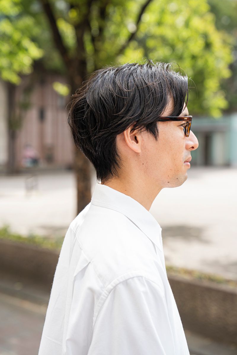 絶妙丈のカーキスラックスでカジュアルUP 神崎和樹 3枚目の写真