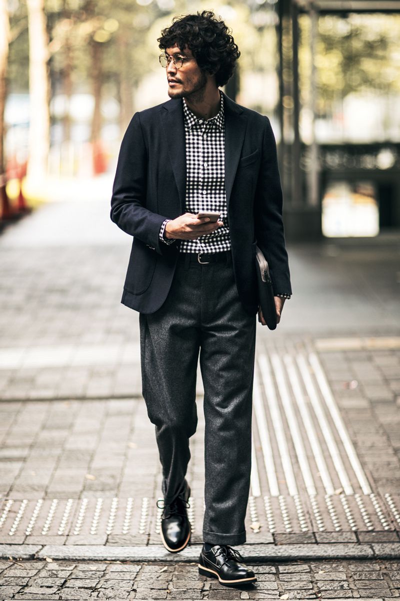 ビジカジに選ぶべき靴、こう履けばうまくいく 