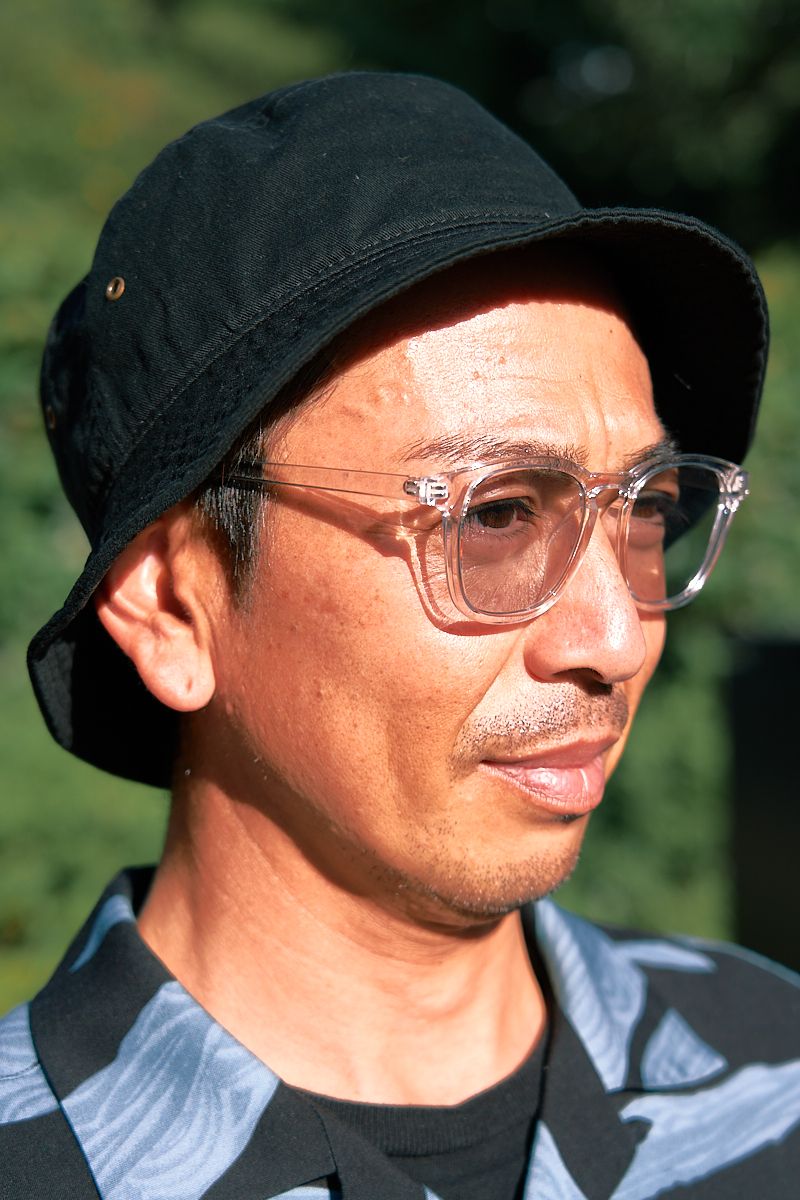 ブルーのグラデと焼けた肌色でコーデ完成 齋藤 毅 2枚目の写真