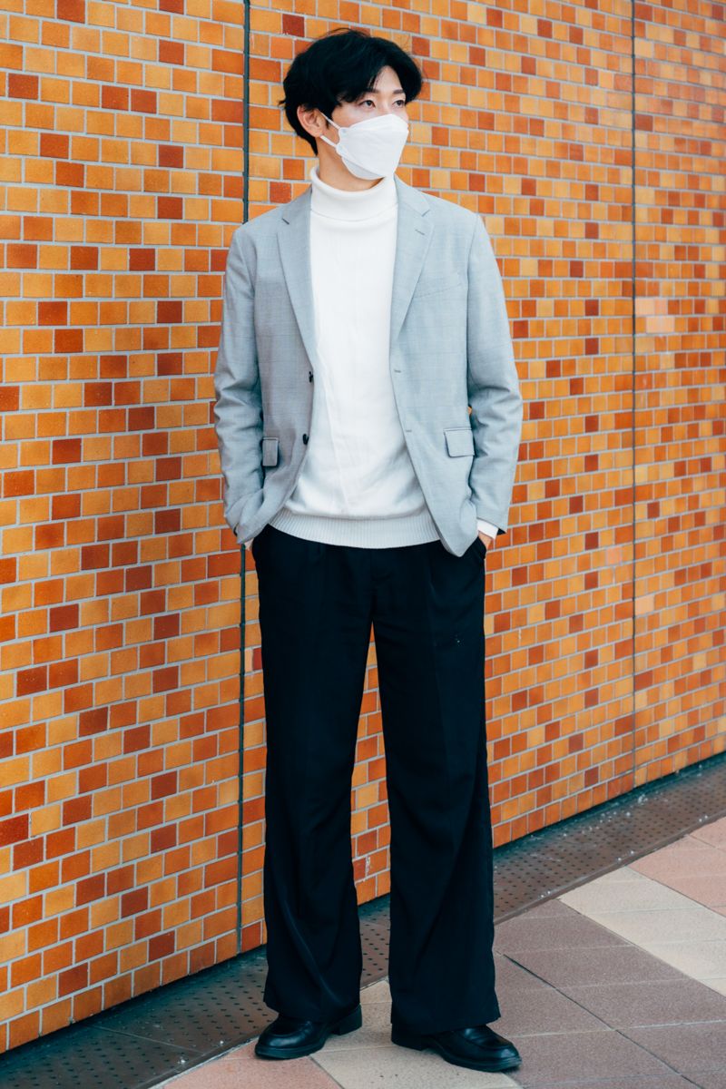 白タートルを使った爽やかなジャケットスタイル 村上翔太朗