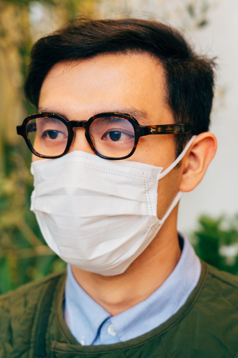 キルティングベストで新鮮なシャツコーデ 遊佐竜海 2枚目の写真