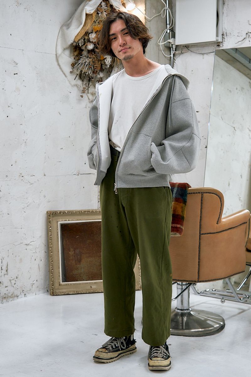 ラフなコーディネートにクセあり靴をMIX 船水 蓮